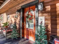 Cozy Log Cabin at Lake Norman LKN-featured on TLC