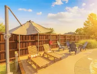 Poolside Playhouse: Arcade & Iconic Themed Fun