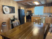 Rustic Hillside Cabin near Mineral Wells - 2 bedrooms, Brazos River Access