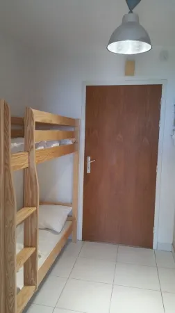 T1BIS sleeps 4 DIRECT PLAGE DE Bonne Source