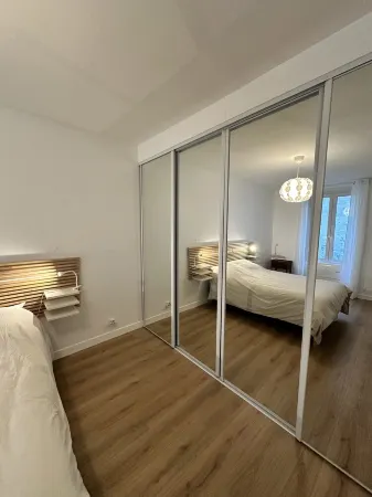 New stylish apartment just steps from the stadium