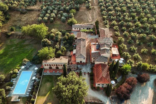 Experience Tuscany:Relaxing Agriturismo villa with Pool Between Siena and Arezzo Hotels in Bucine