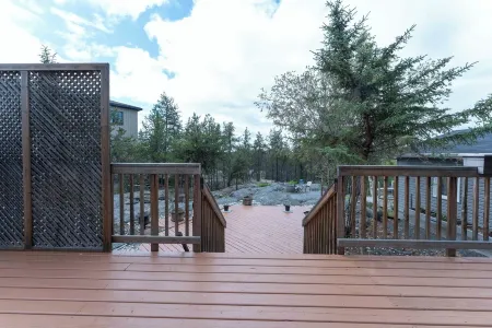 Northern Solace, 2 Bedrooms, 2 Bathrooms, Kitchen, Living Room, 5 Min to Airport