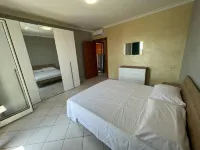 Apartment with panoramic terrace and private parking:location fondi-sperlonga