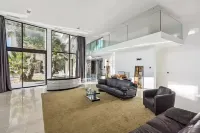 Architect designed villa with mirror pool and garden - Sérénité et Nature à Fayence Hotels in Fayence