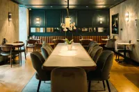 Radisson Blu Boutique Hotel, Madrid Prado - فطور
