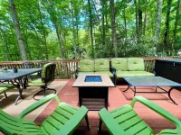 Cozy Mountain Cabin in Peaceful Setting /Near Hiking, Biking & Beech Mtn Resort 비치 마운틴 호텔
