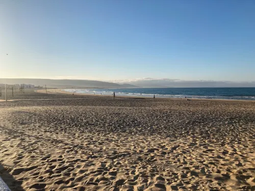 SEMI-DETACHED HOUSE WITH THREE BEDROOMS AT 5 MINUTES WALKING DISTANCE FROM PLAYA DEL CARMEN. Hotels in Barbate