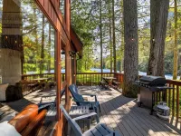 Riverfront Cabin, Covered Hot Tub, King Beds, Dual Shower, Pets - Fox Haven