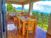 Modern Mountain Retreat in Juayúa w/ Fire Pit & Open-Air Kitchen Hotels in Juayua