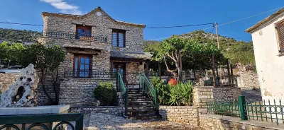 Villa Michalis Отели в г. 