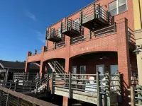 Waterfront and boardwalk 2-bedroom, 1- bath apartment in Historic Georgetown, SC