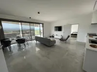 Luxury house 4 bedrooms / swimming pools / close to the sea km 15 min from porto vecchio