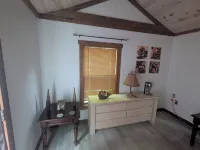 Charming studio in fabulous Dresden with WiFi, AC, on horse property