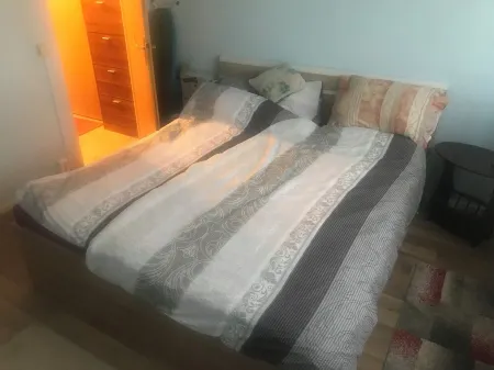 Cozy two-room apartment in Zwickau Отели в г. Цвикау