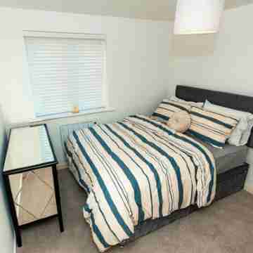 Nay Apartment - Two Bedroom Apartment within 15mins walk to Coventry City Centre Rooms