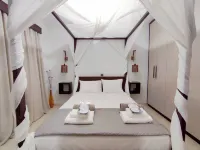 4-bedroom luxury familly villa with pool