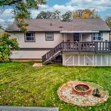 Charming 3-Bedroom Retreat Near Indianapolis