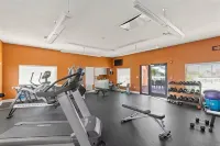 Luxury 1/1 Condo Fully Upgraded Rite Near Beach Access