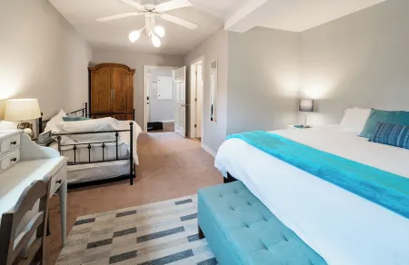 Charming 5-bedroom barn with WiFi, AC in superb Cooperstown