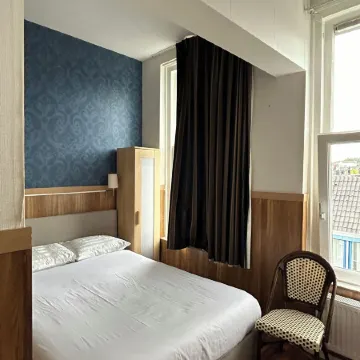 Hotel Isis