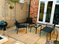 Beautiful, fully equipped, pet friendly 3 bedroom house in Shakespeare County. Hotel di Alcester