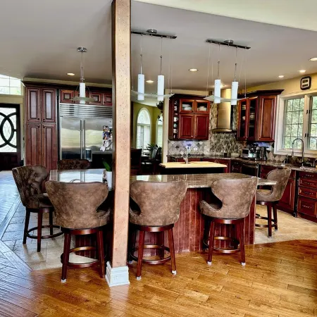 Luxury 5BR Family Getaway – Heated Pool, Hot Tub, Fire pit, Game Room,