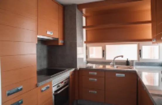 Beautiful apartment with mountain views 阿爾豪林德拉托里酒店