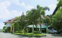 University Hotel Hotels in Depok
