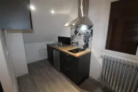 STUDIO EAST private kitchen and bathroom wc Hotels in Loudeac