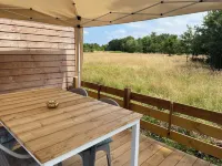 Modern chalet 100 m from cycle paths, ideal for families or couples. Pets ok Hotel a Hourtin
