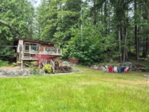 Oceanfront Private Peaceful Cabin on an Acre