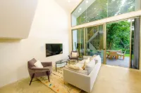 Casa del Rio, a little oasis 15 minutes from the airport