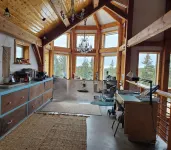 Alaskan Timberframe Retreat, Family-Sized, Panoramic Views, Fire Pit & Privacy