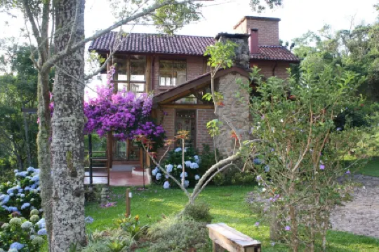 House for 6 people in mountainous region, with fireplace, wood-burning stove