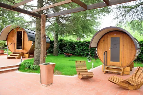 Rifugio DiVino Dormire in Una Botte Glamping Nella Tenuta Vitivinicola Các khách sạn ở Rieti