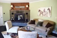 Luxury house on roaring river with its own pool