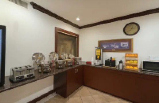 達文波特奧蘭多南華美達酒店