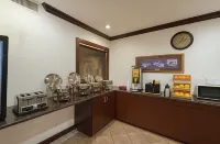 Ramada by Wyndham Davenport Orlando South Hotels in Davenport