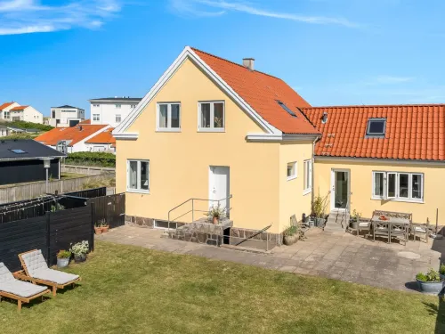 "Bruse" - 125m from the Sea Hotels in Lokken