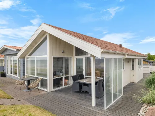 "Aswith" - 5m from the sea