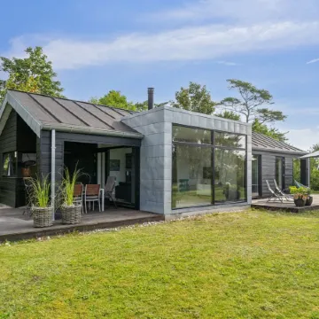 "Yukon" - 150m from the Sea