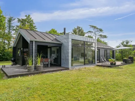 "Yukon" - 150m from the Sea