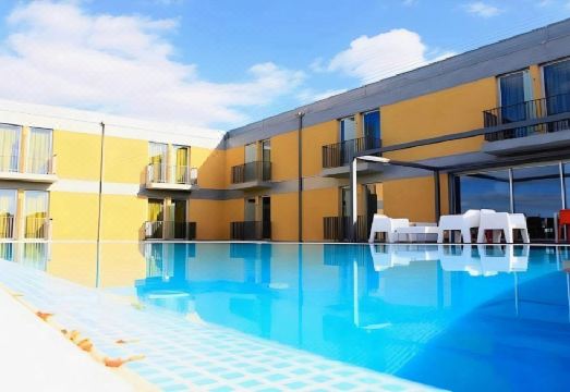 호텔 3K 파로 아에로포르토의 풀사이드 바