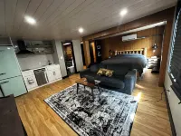 Beamsville modern rustic suites Hotels in Beamsville