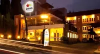 Hotel Bintang Tawangmangu Hotel dekat Toko Pojok Pak Kumis