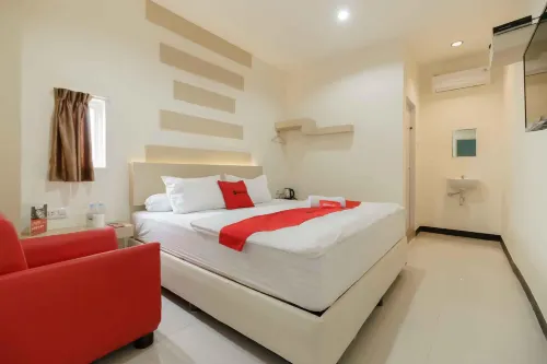 RedDoorz Plus Near Millenium Ict Centre Medan 2