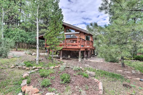 Luxe Pagosa Springs Cabin w/ Sauna & Hot Tub! - 3 estrellas