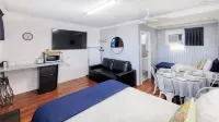 Almare Tourist Motel
