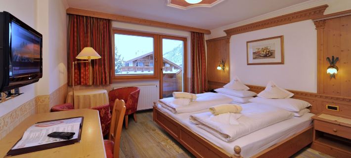 Hotel Garni Concordia - Dolomites Home Hotels in Selva